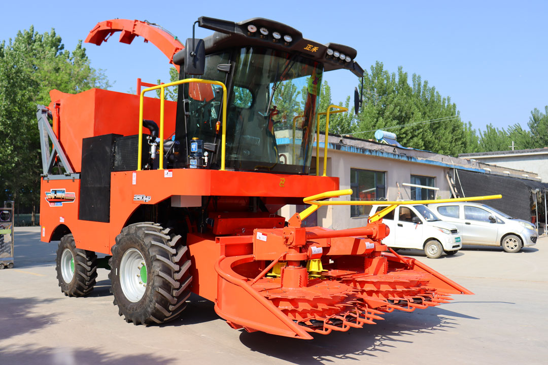 2.840m Self-Propelled Corn Feed Harvester